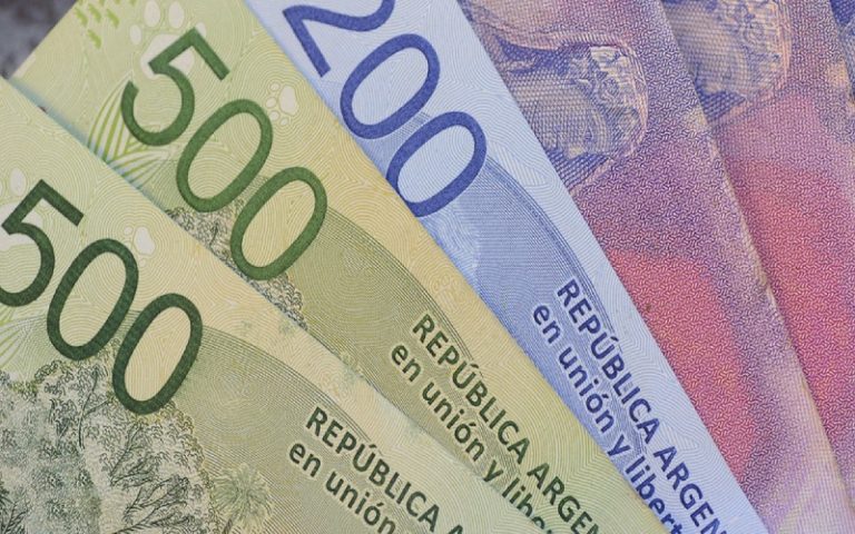 Pesos-argentinos