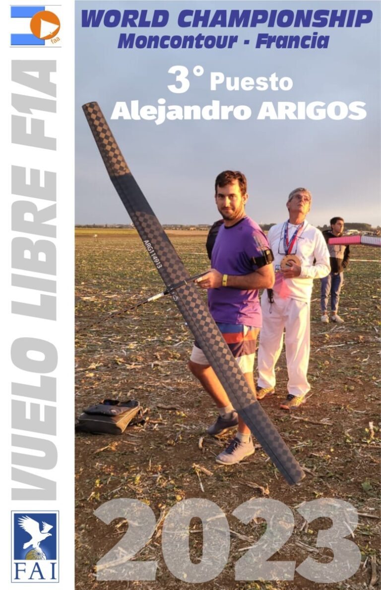 Alejandro-Arigos-3°-puesto-Mundial-F1A