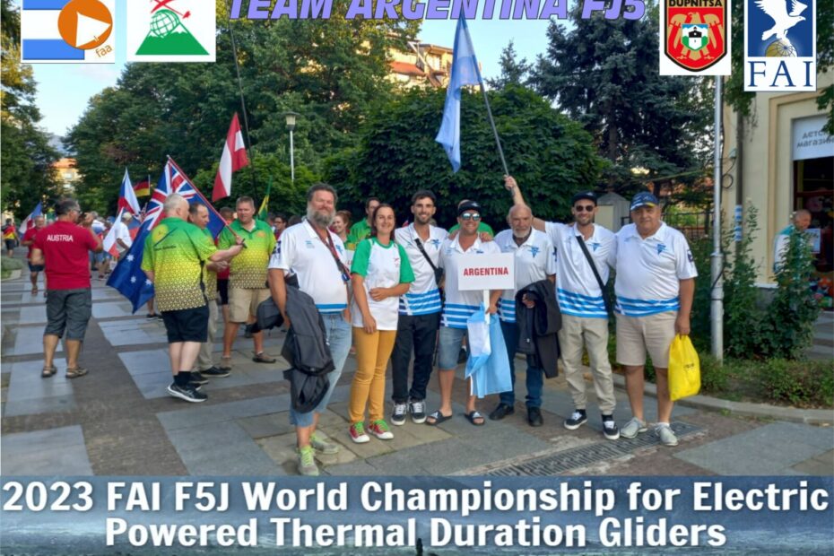 CEREMONIA INAUGURAL del Campeonato Mundial de F5j Senior y Juniors 2023 en Dupnitsa, Bulgaria